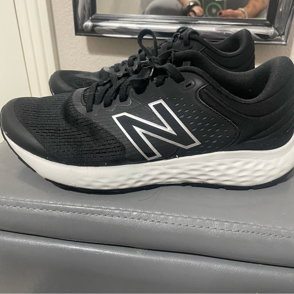 New Balance Black and white Sneakers